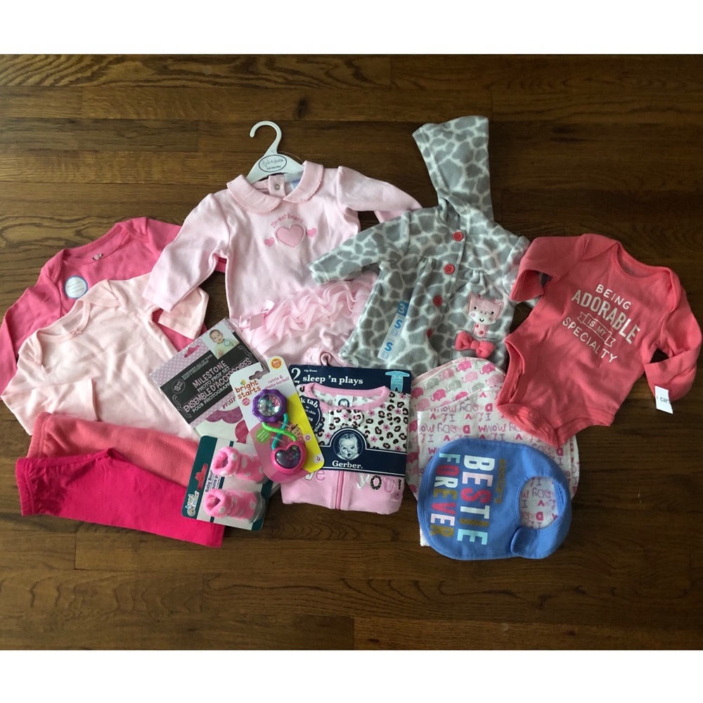 Baby Girl Essential Gift Set